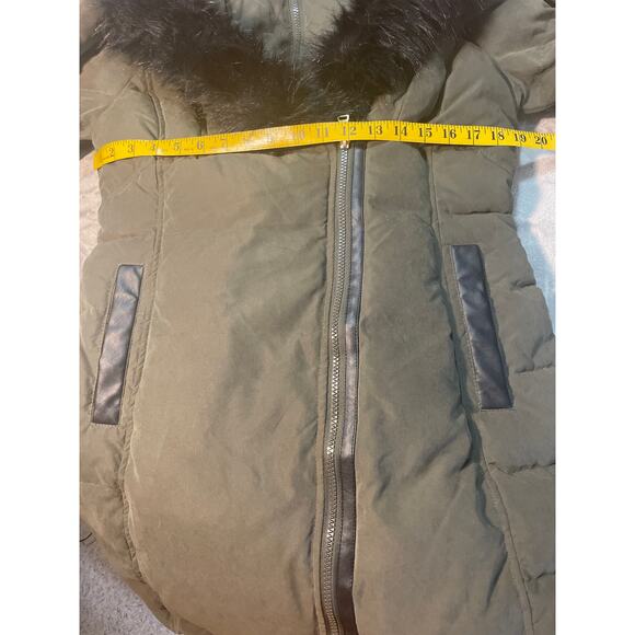Express Olive Green Down Filled Jacket - Size Medium - Picture 5 of 9